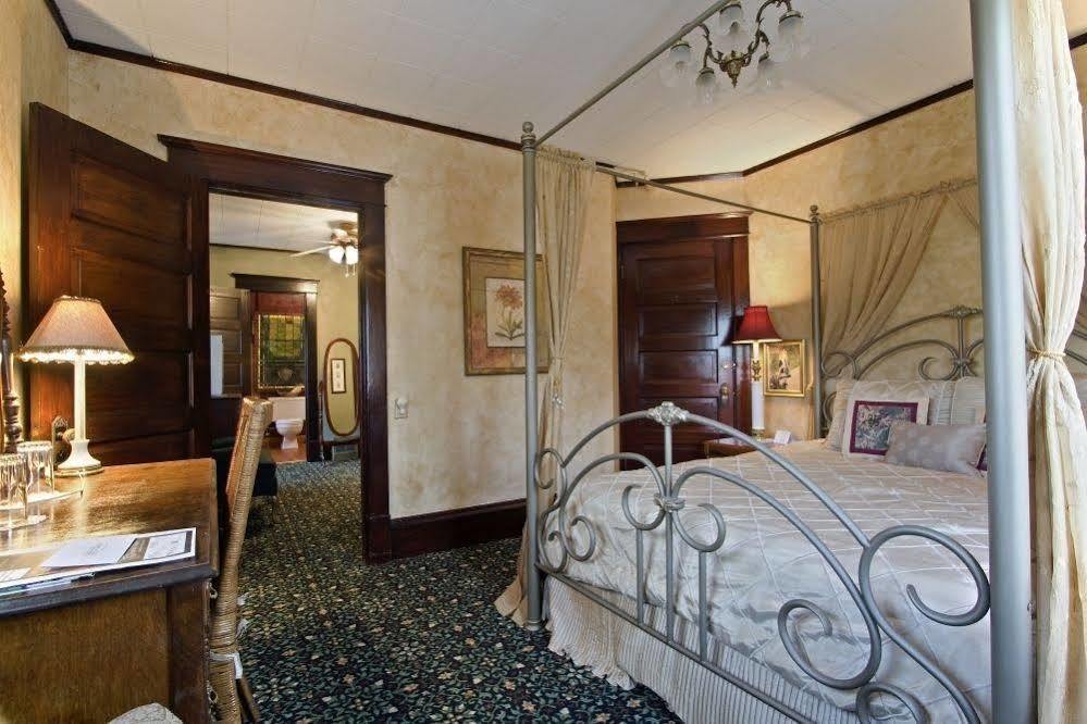 Greenbriar Inn 코어 드얼린 외부 사진